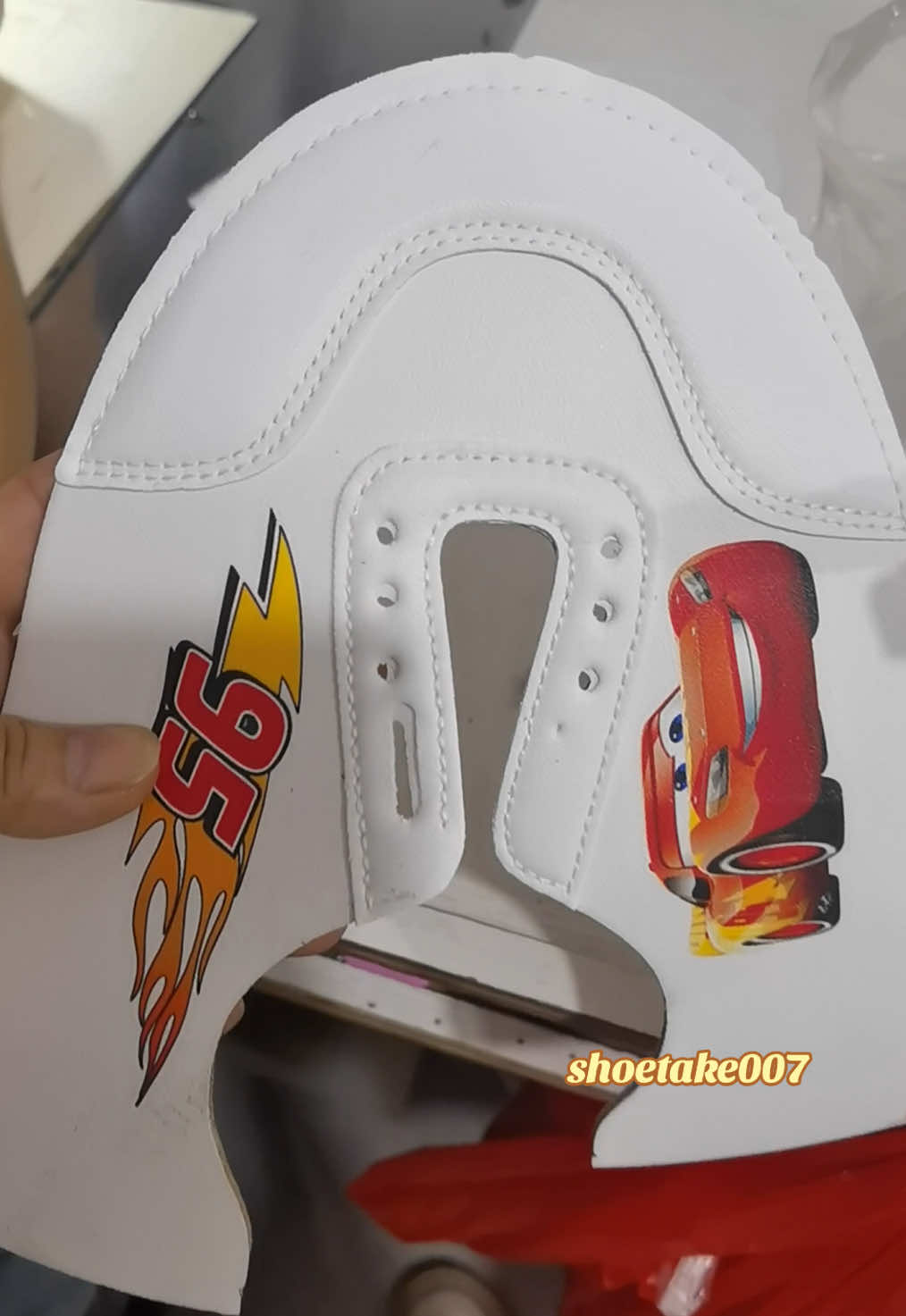 @SHOETAKE