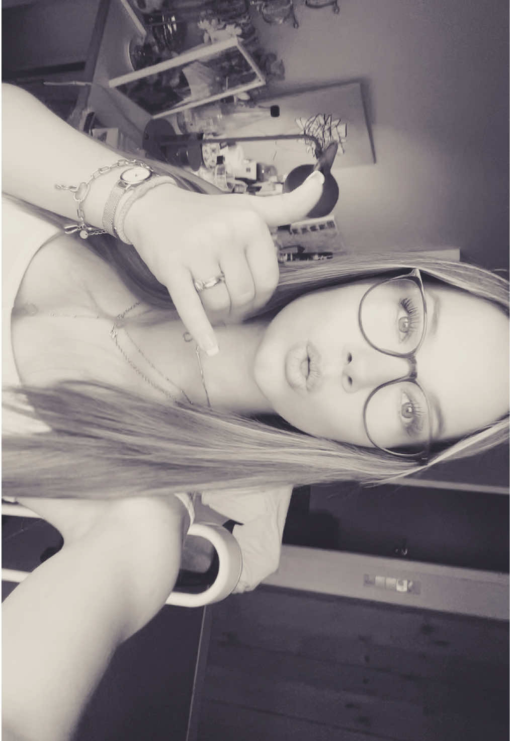 @Marie-Lou
