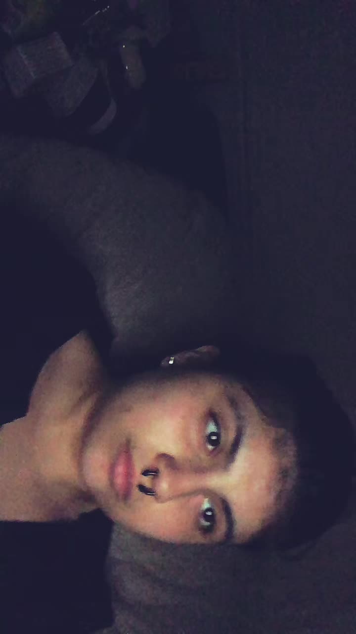 @🧟Asher_the.girl.kisser🧟