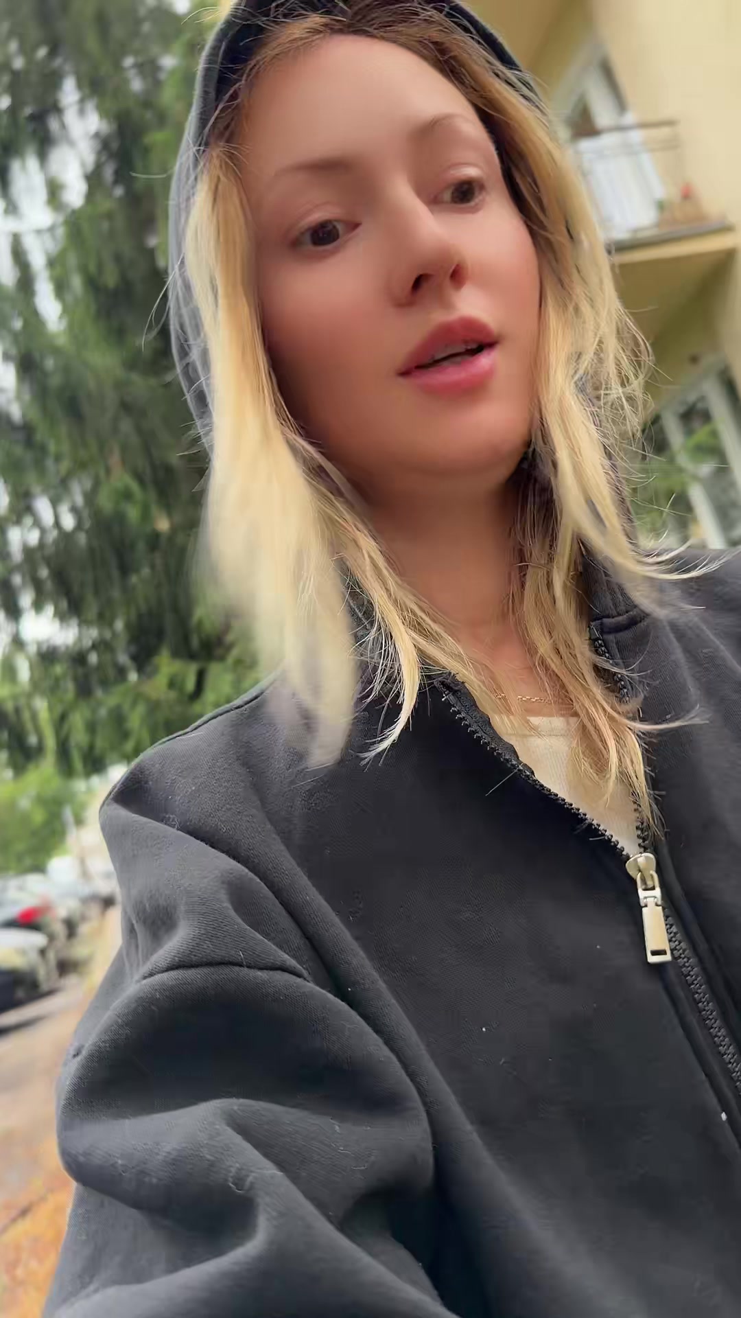 @Blonda