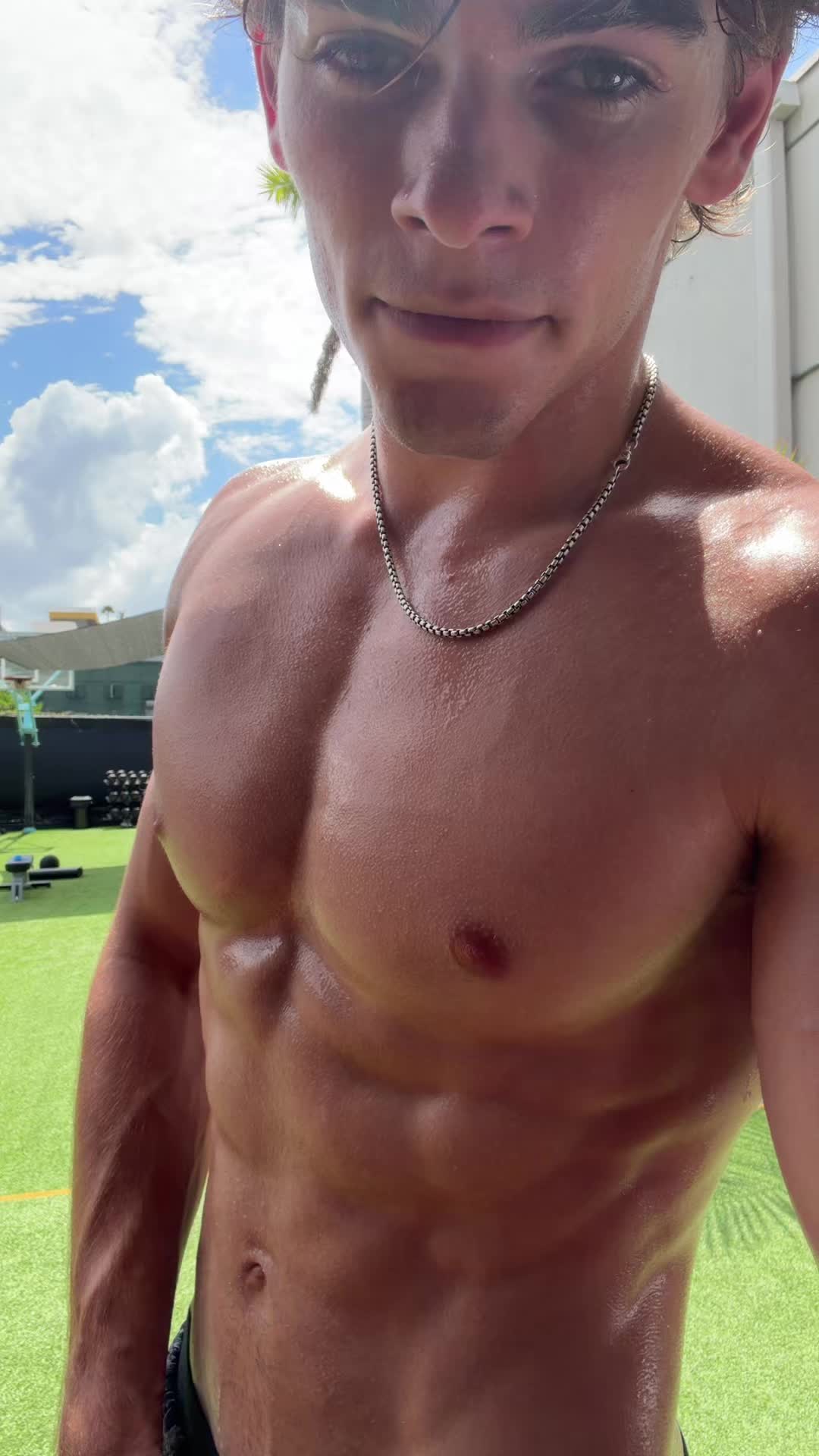 @Luca 🦮