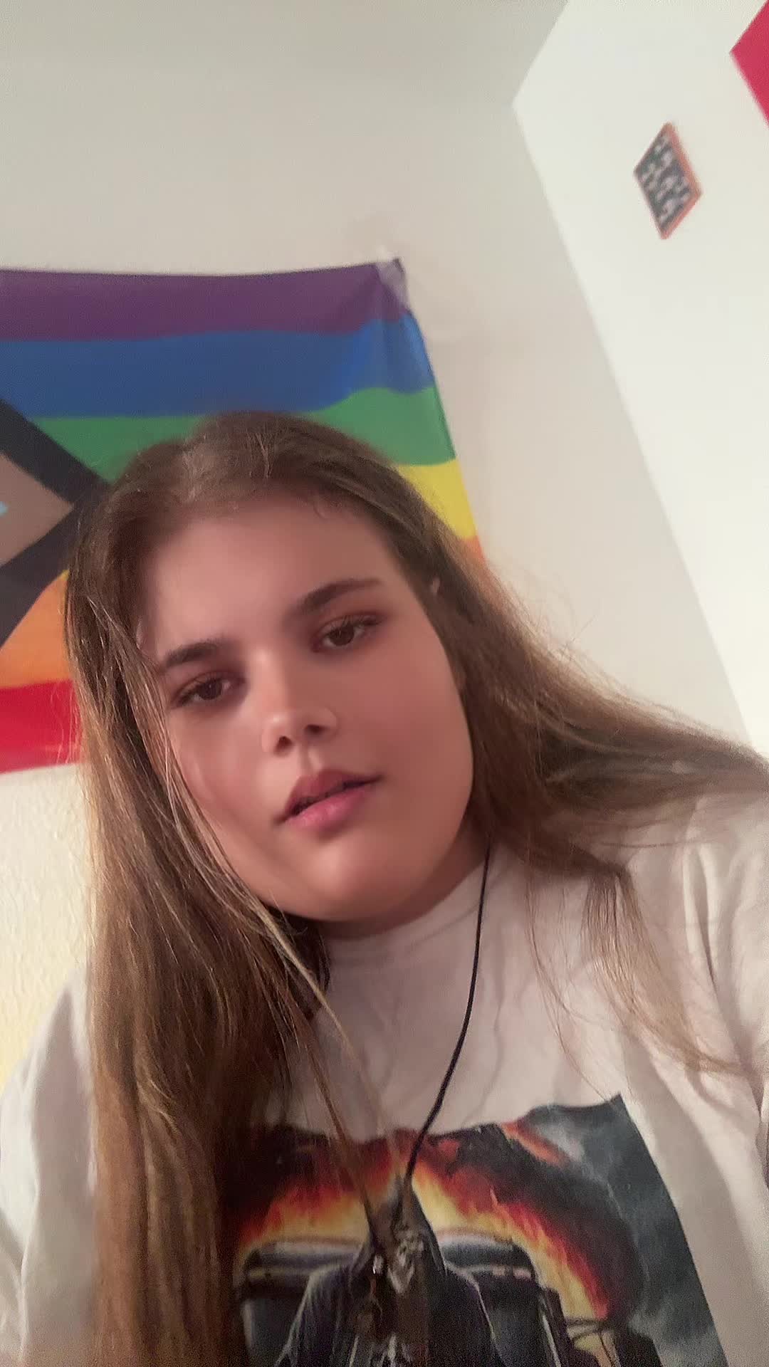 @Angela❤️🏳️🌈