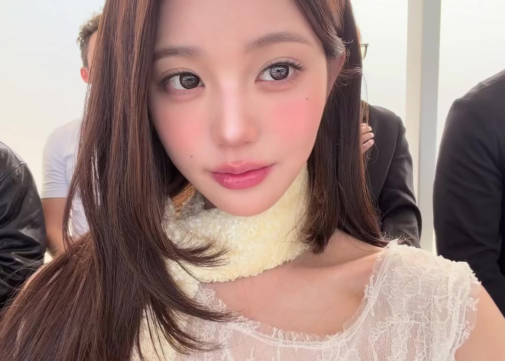@ꫂ᭪݁