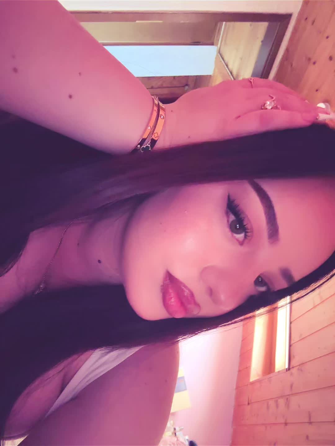@ur🇦🇱mommy