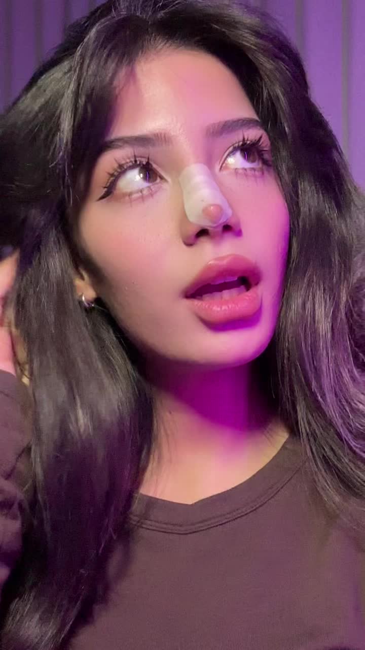 @2ys
