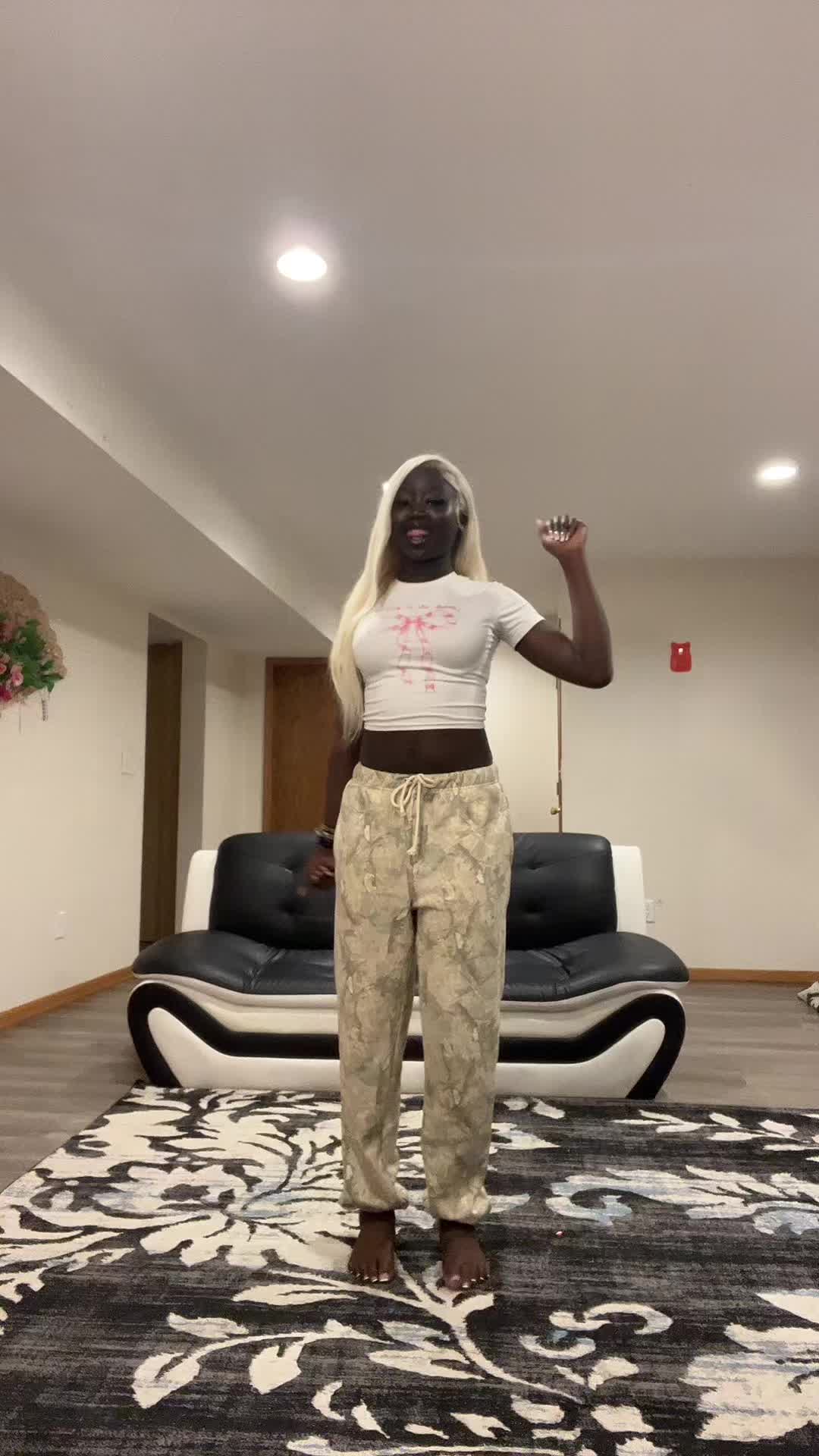 @❦
