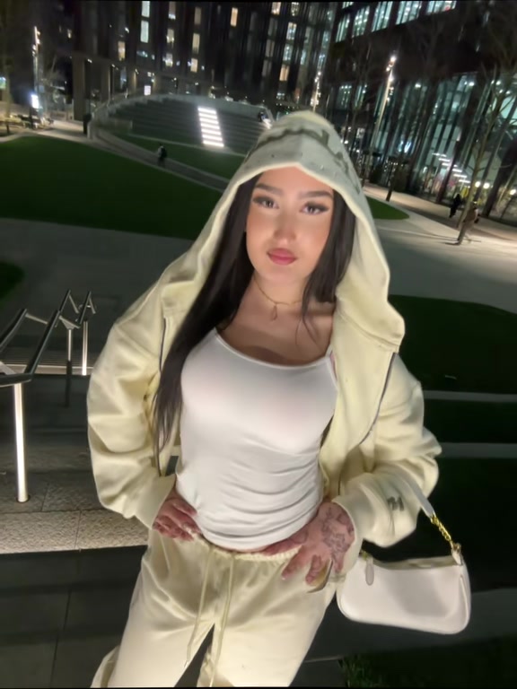 @E L 3 V Λ N