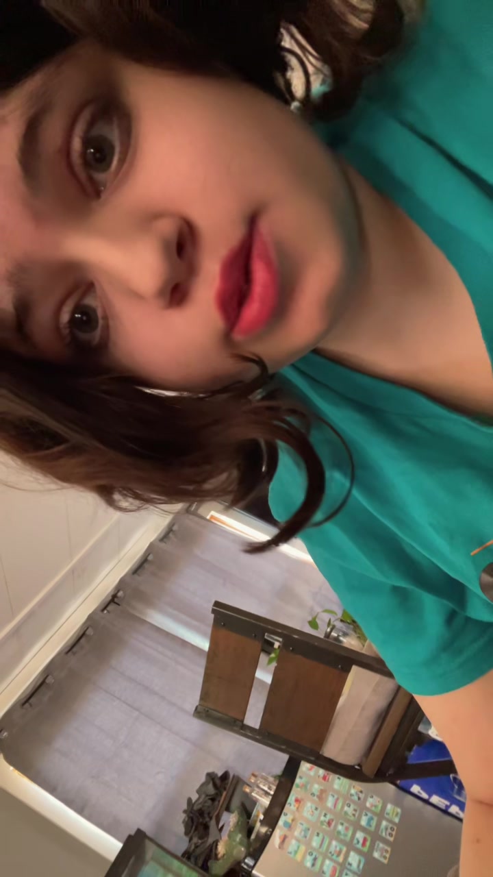 @Ella_and_nobody1