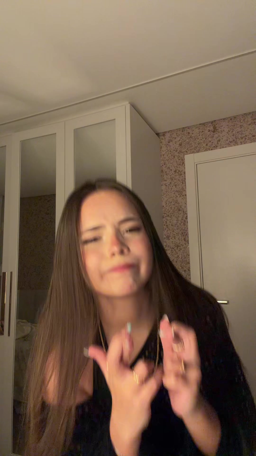 @️ ️