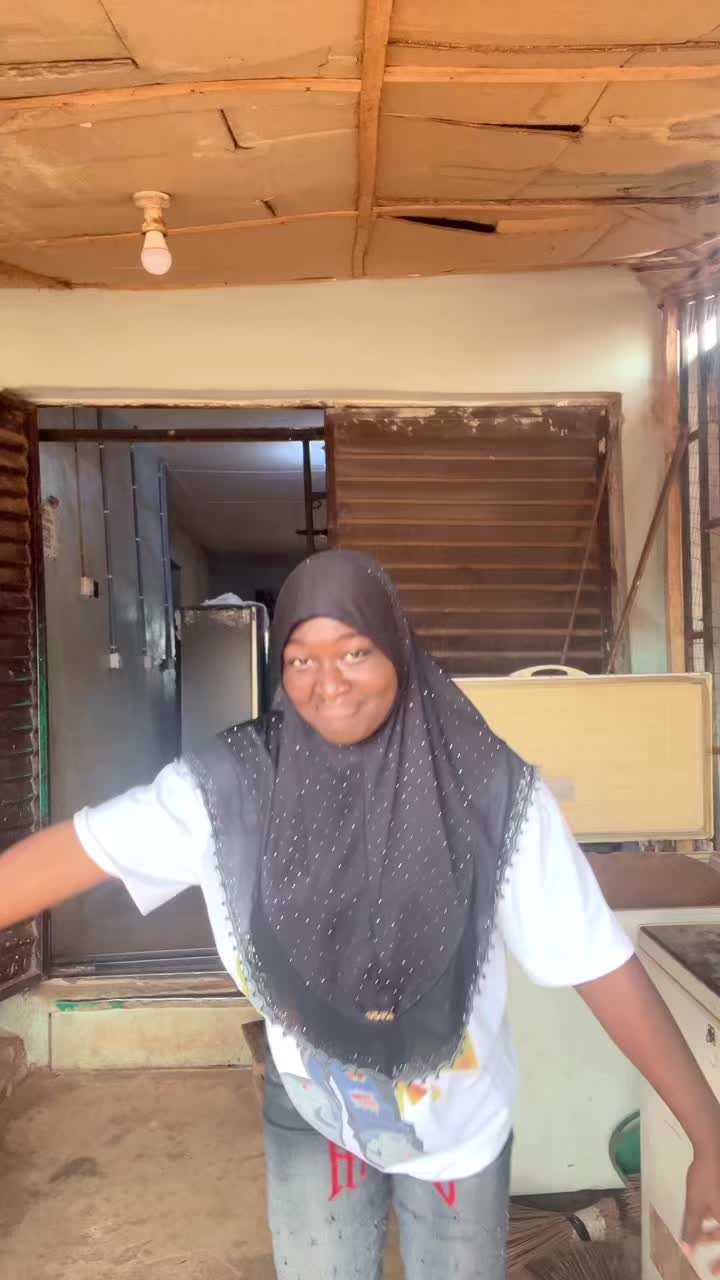 @FATHIAT🥳💯🌺🌸