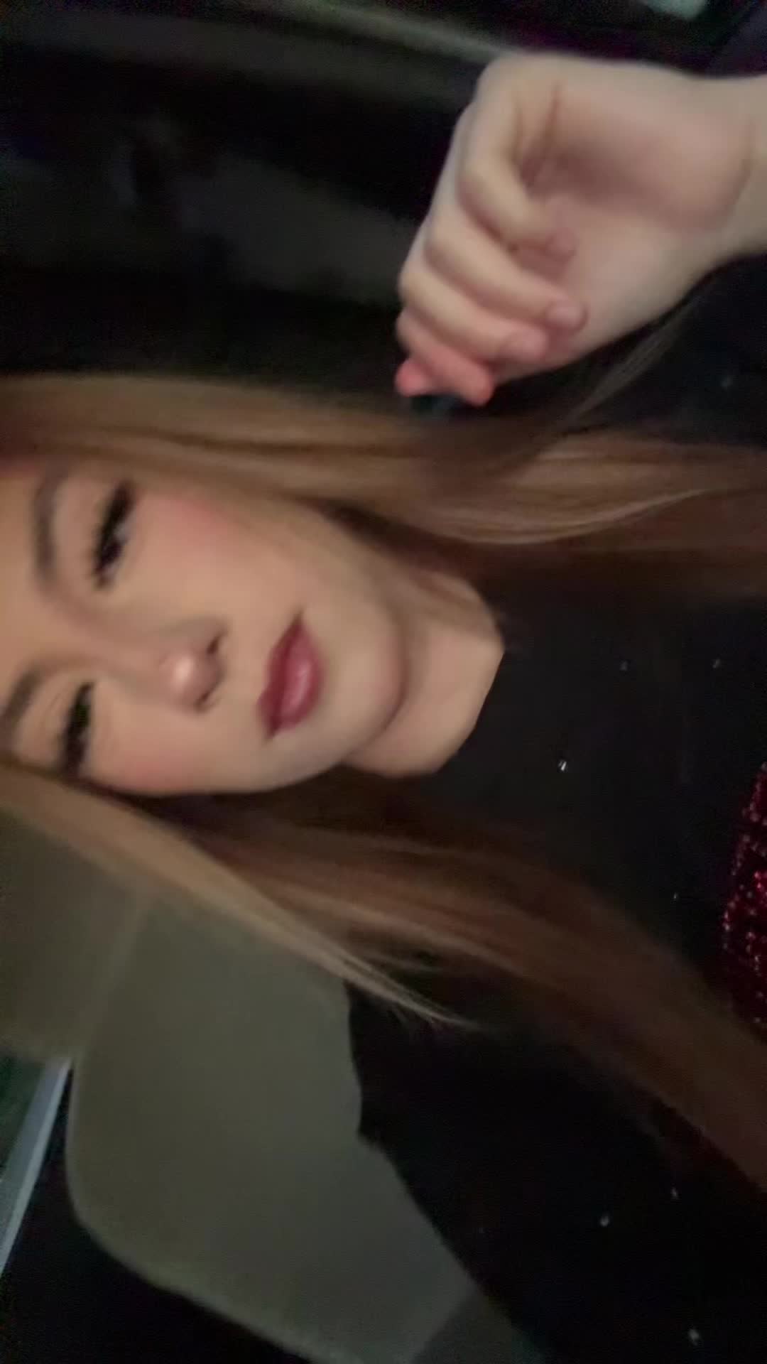 @Celyy