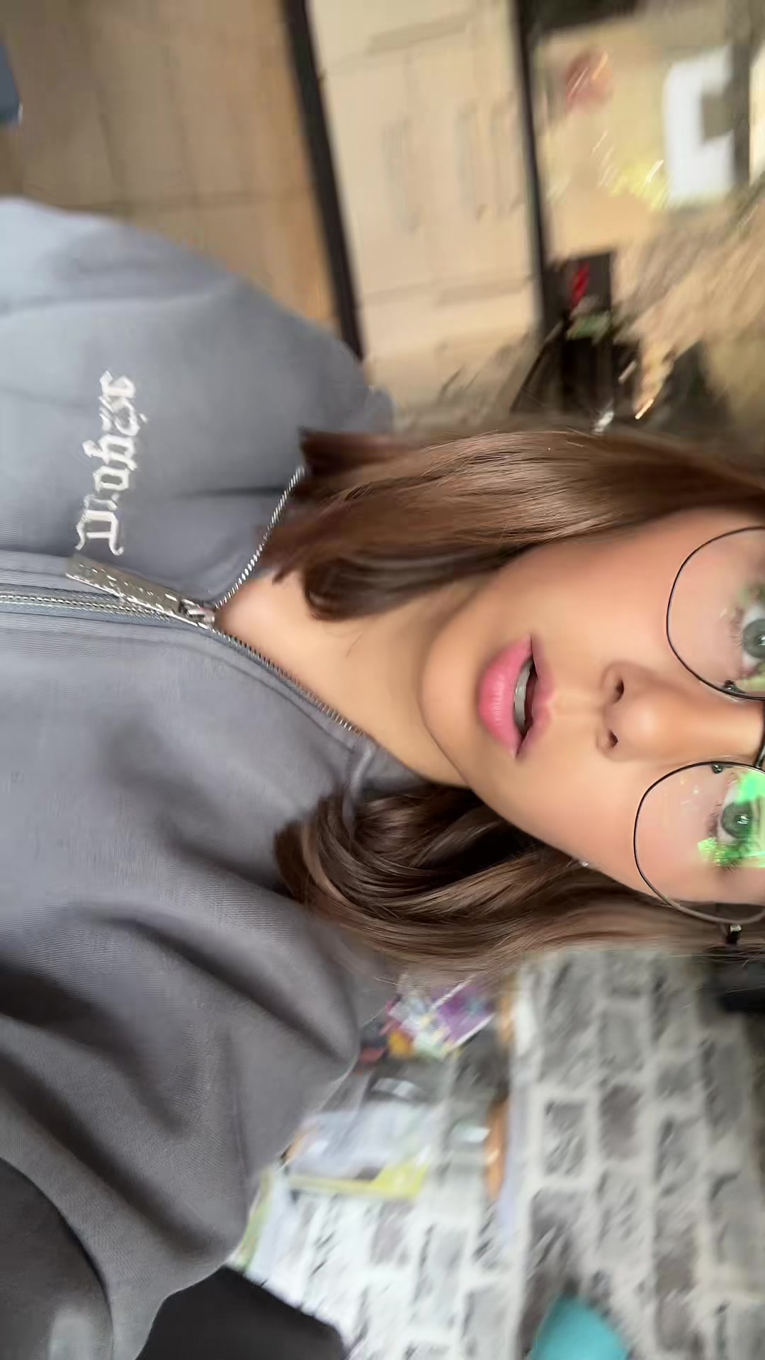 @Isabella