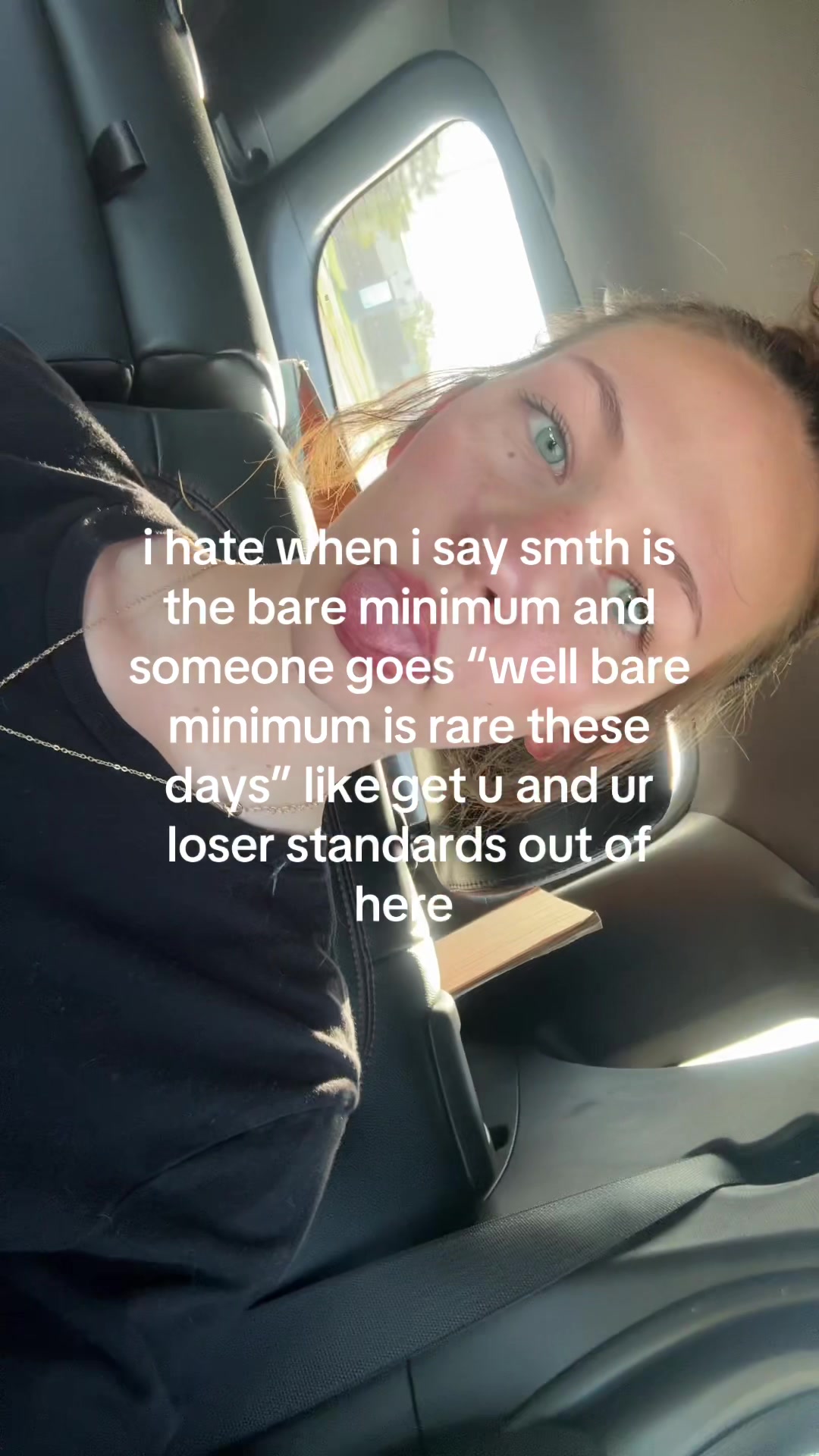 @𑣲 t