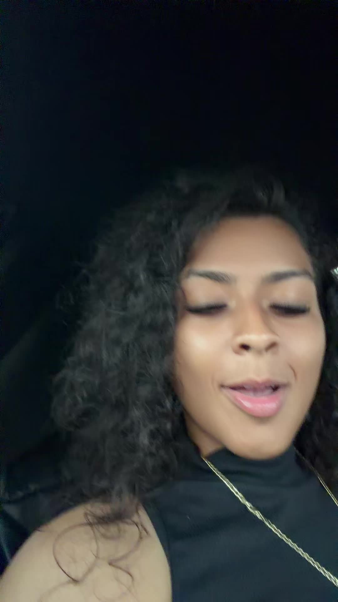 @LaRealAsh