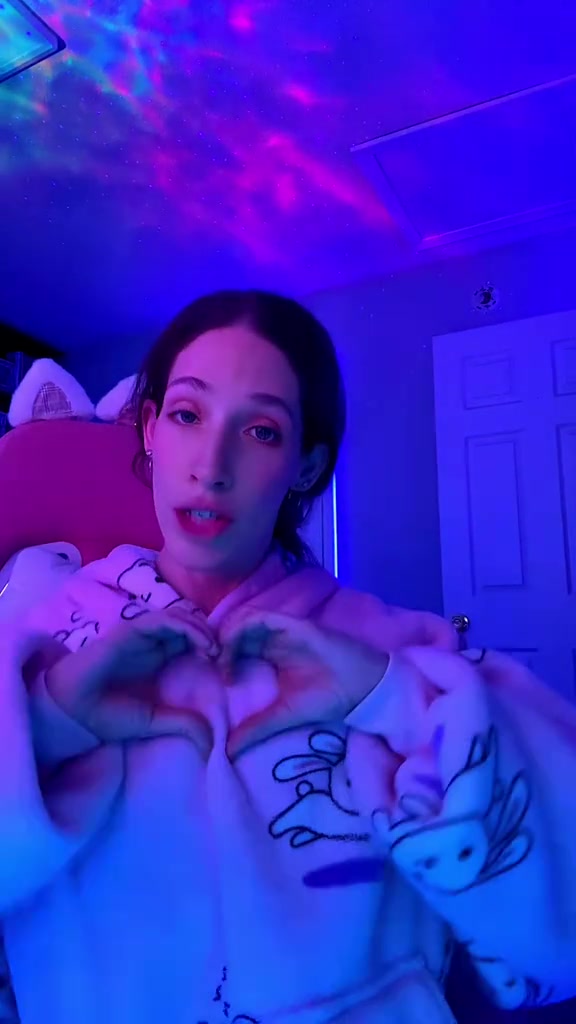 @Cuddle Queen