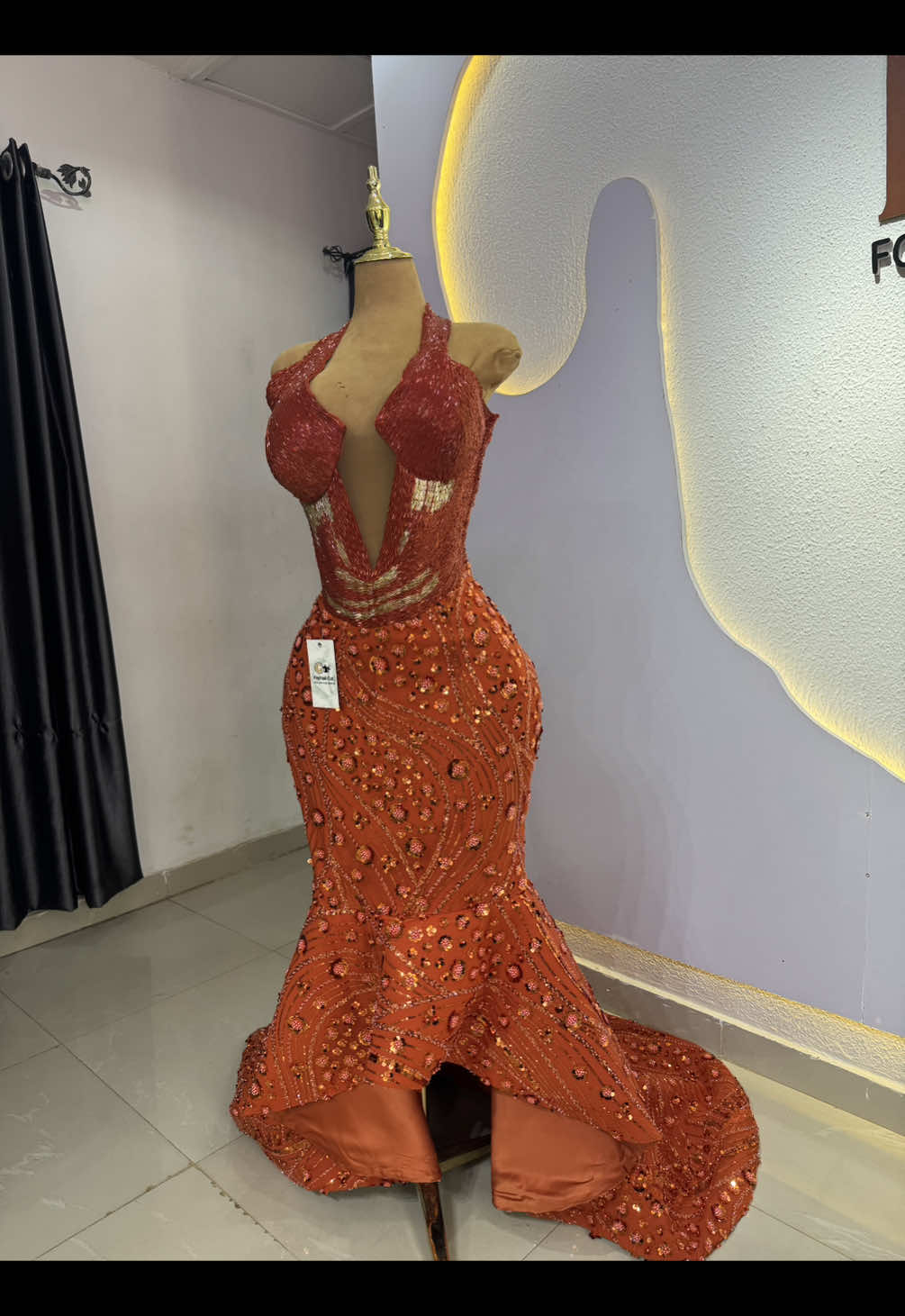 @Oluwafoyinsayemi Fashion House