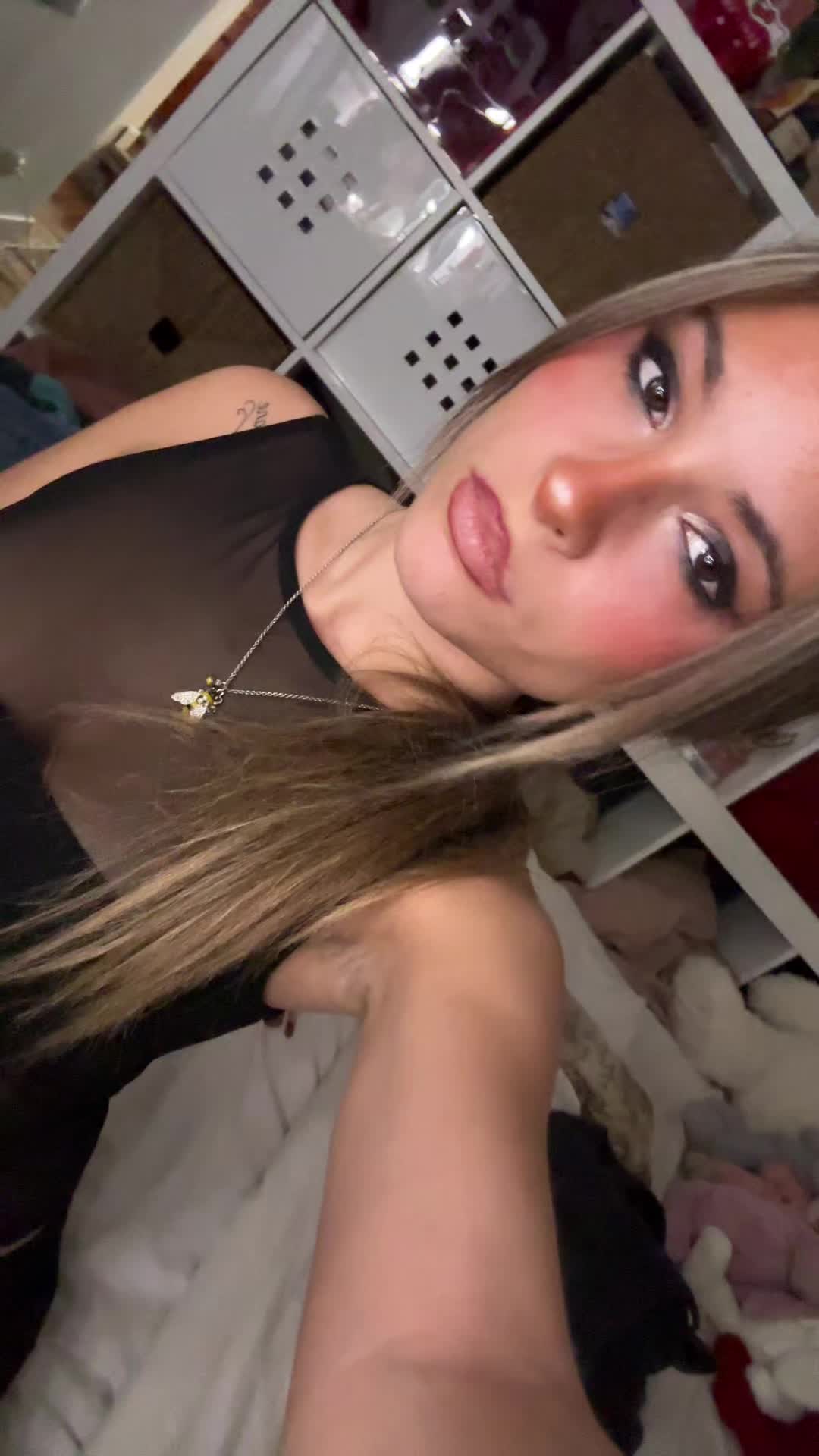 @lo