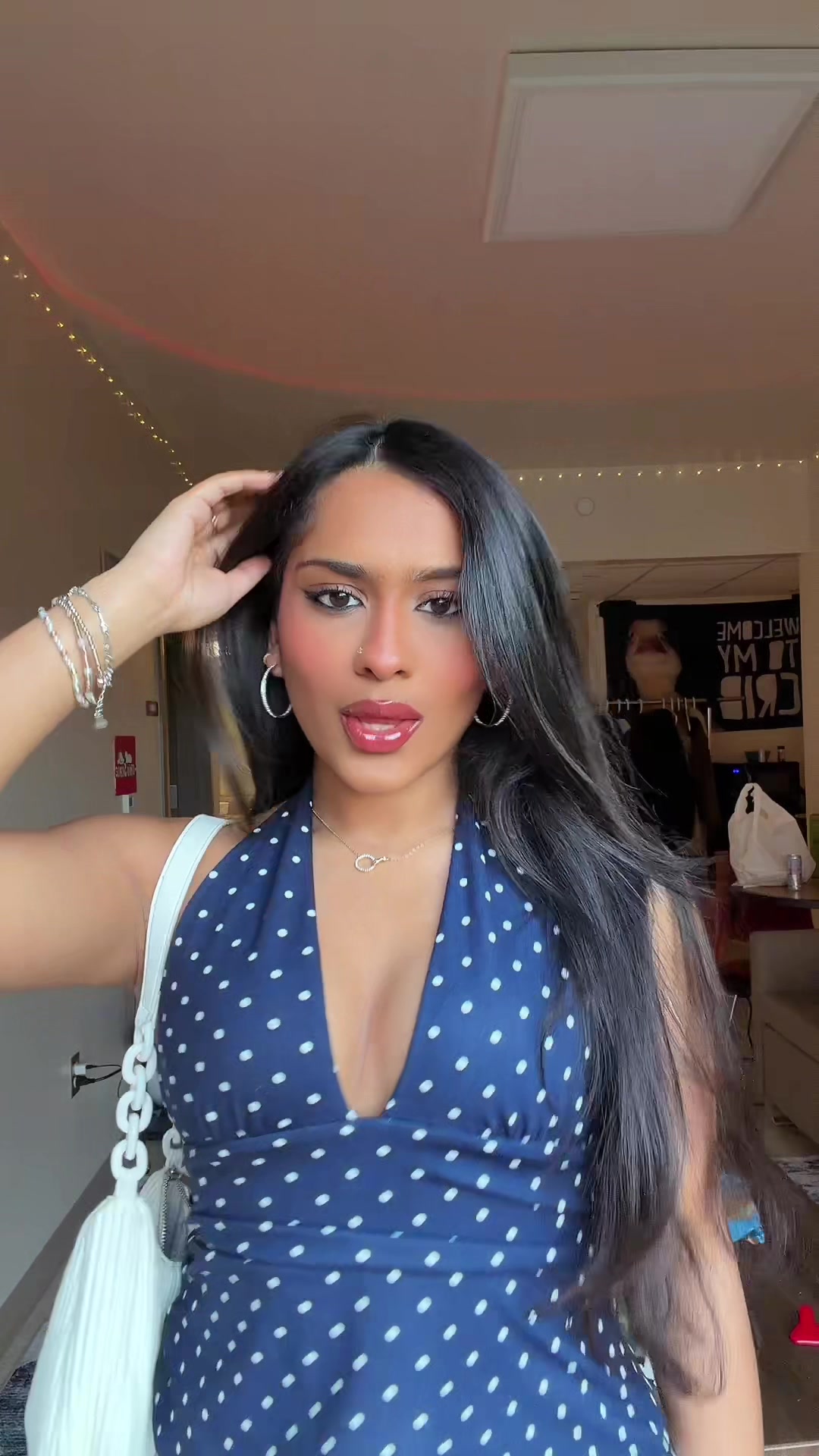 @rishika🎀