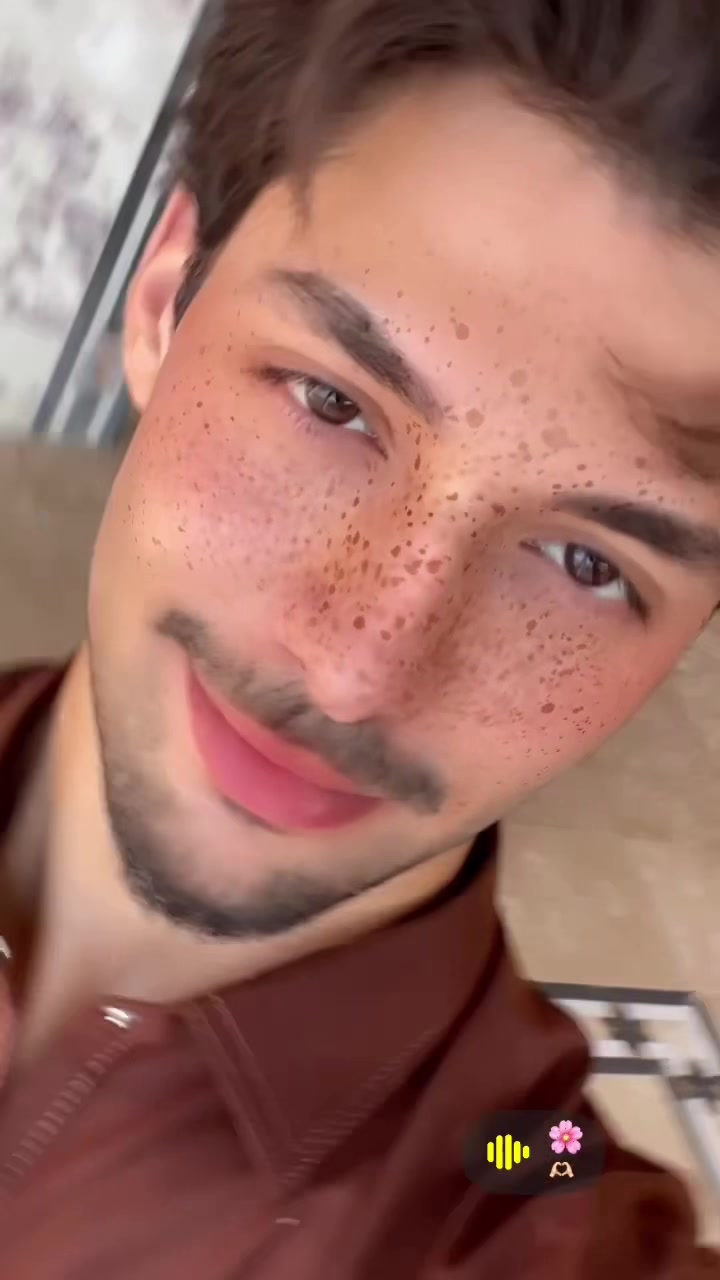 @𝘈𝘯𝘢𝘴 𝘬𝘩𝘢𝘯