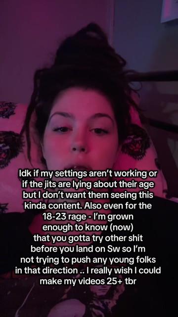 @👽