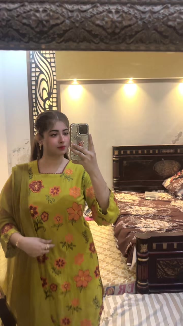 @ملکہ 😍❤️