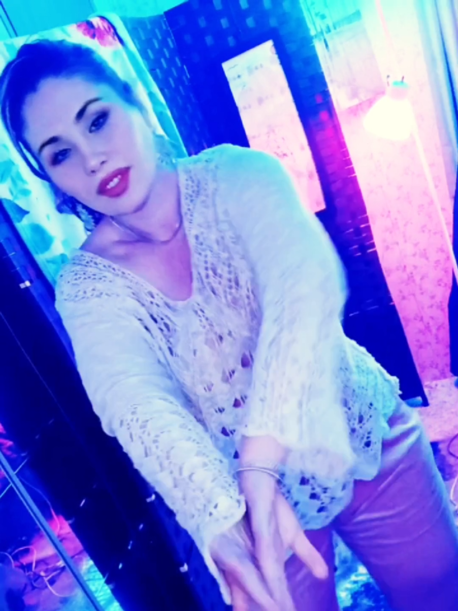 @Fluttr