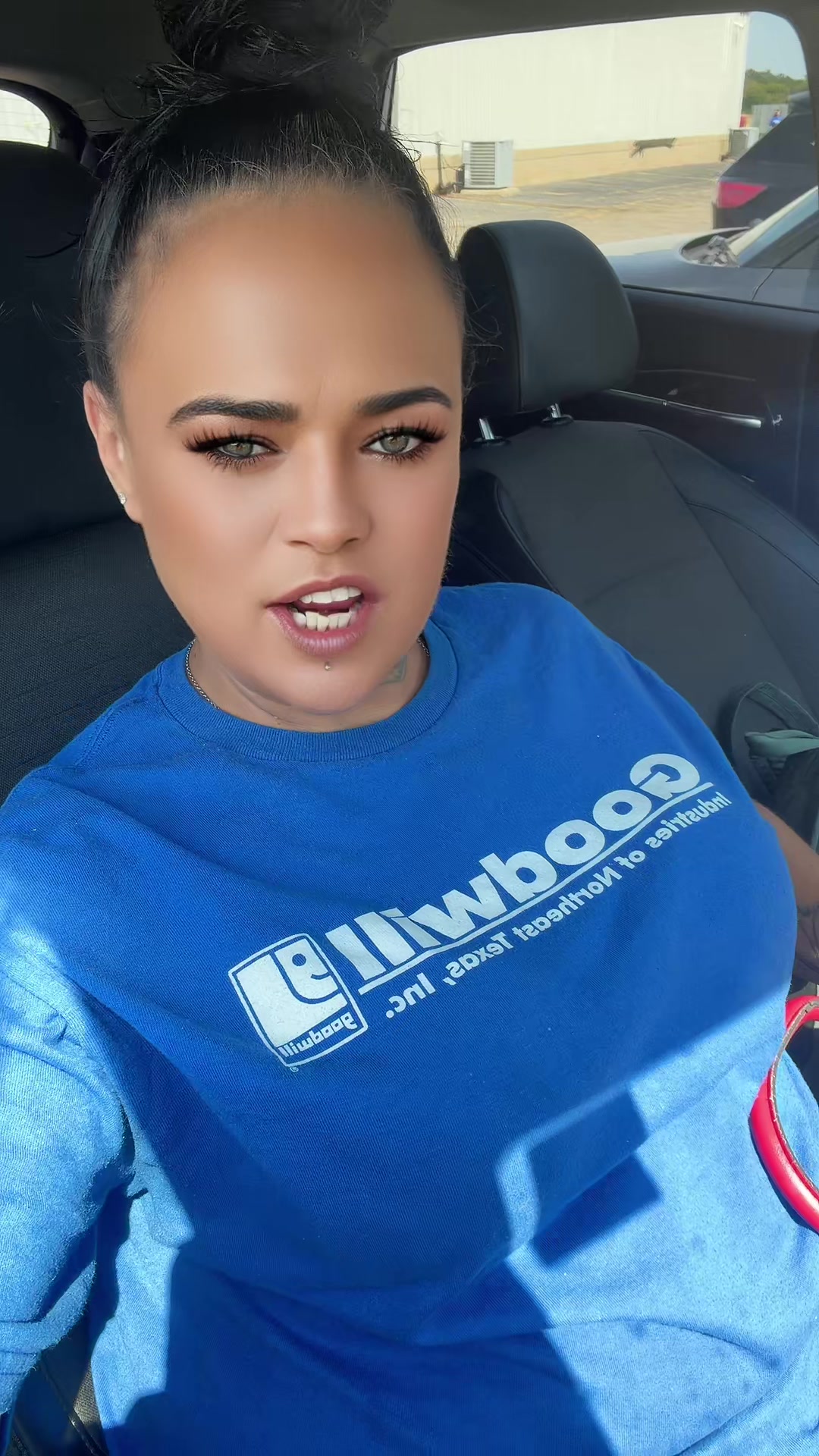@AmberRenee