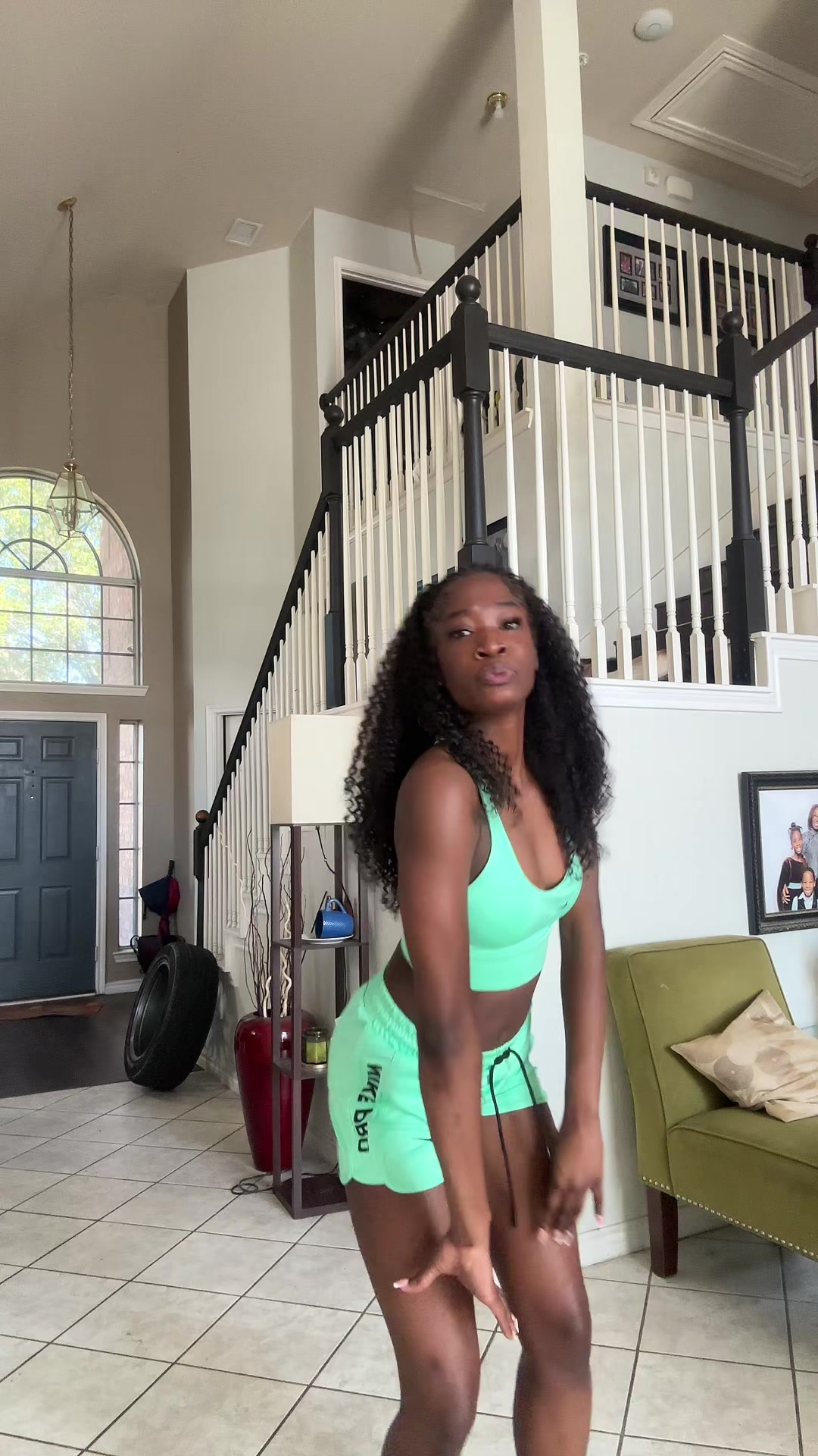 @Mikayla.com