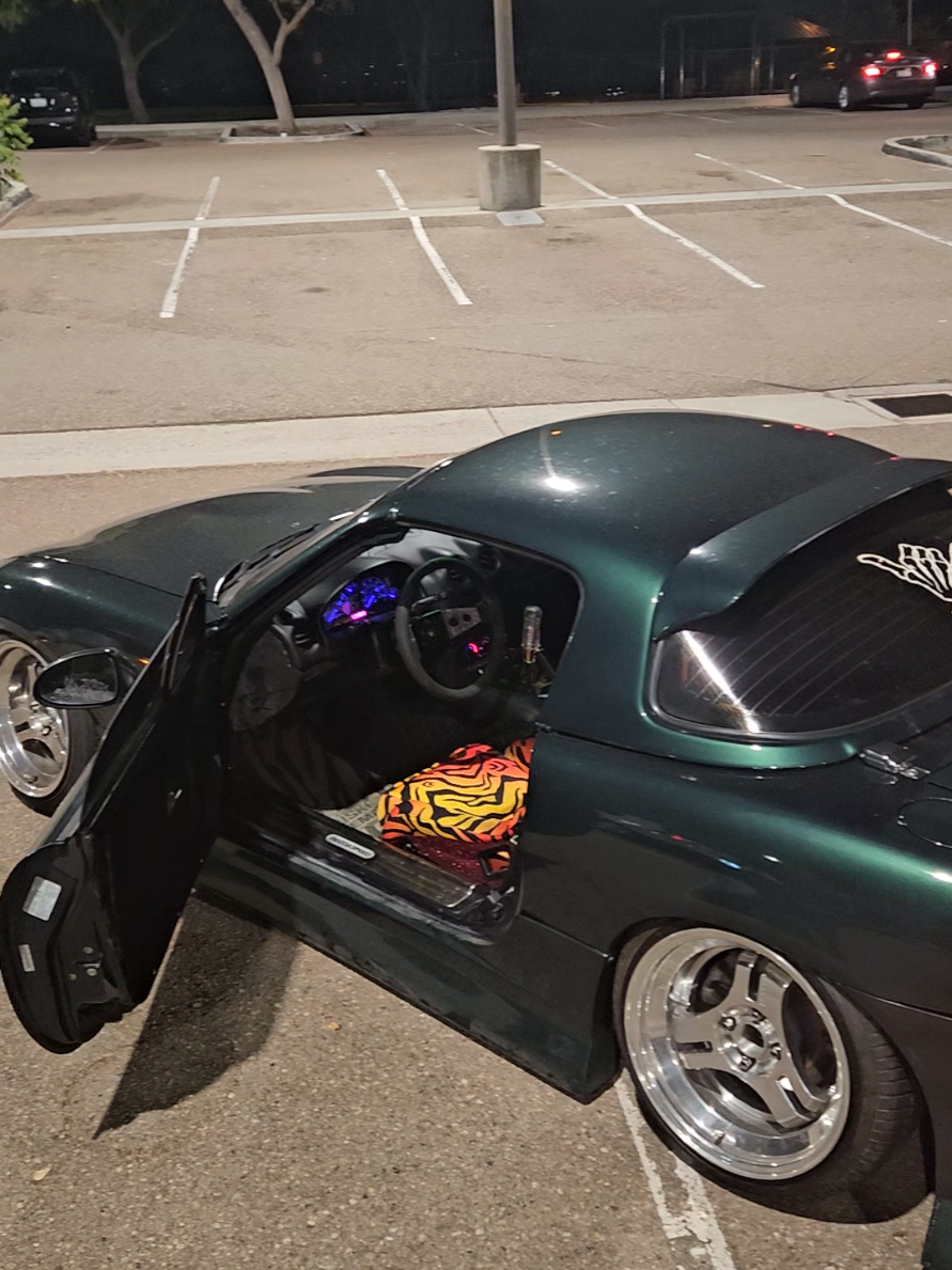 @Moist_Yata