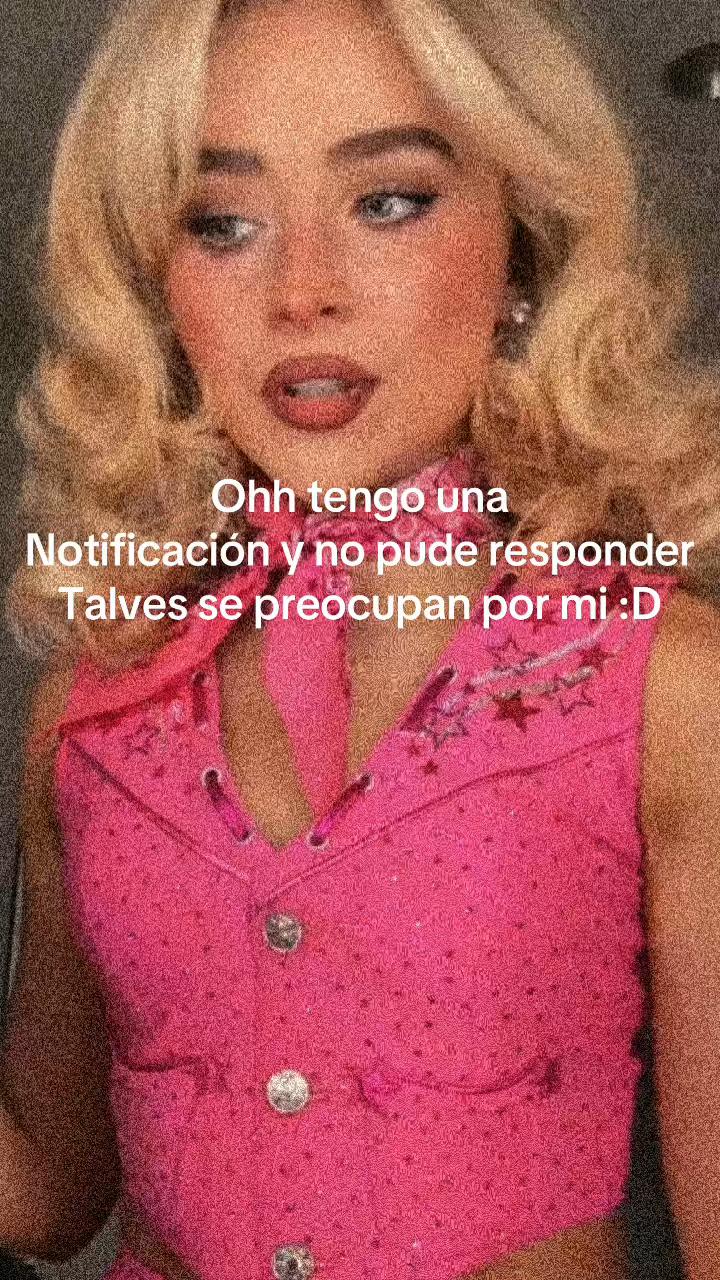 @•^~{Naty mora🫐}<~•
