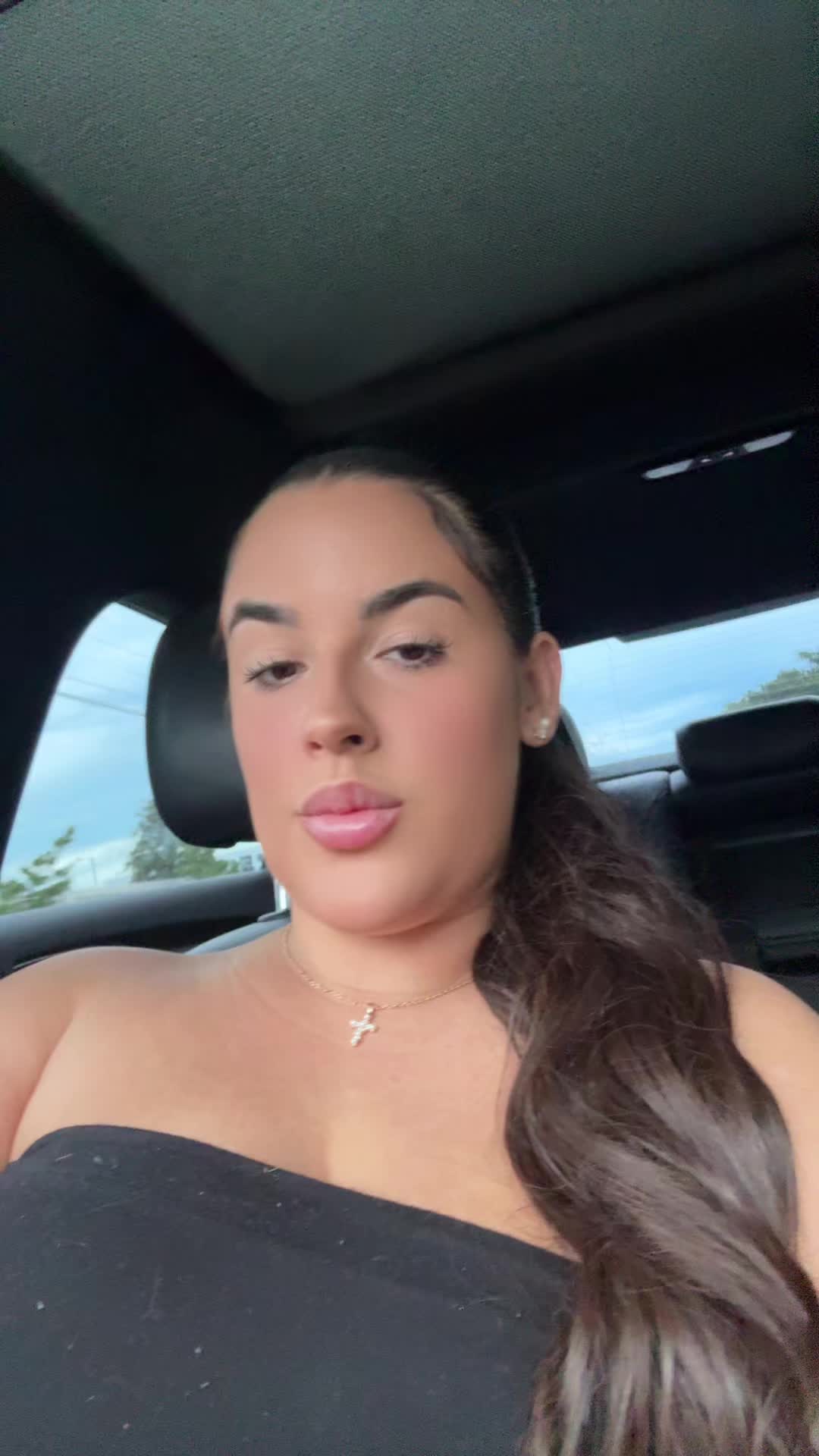 @Maddielizxo