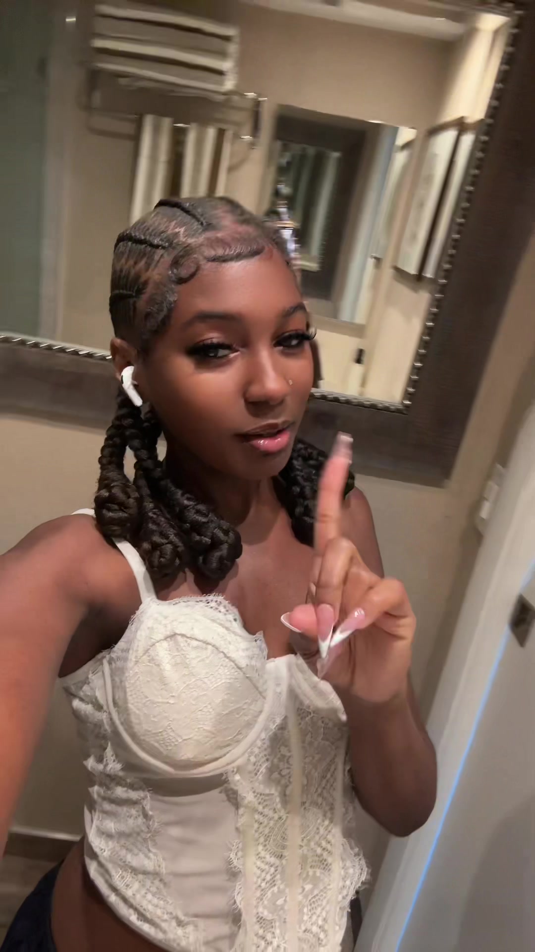 @pinknylah