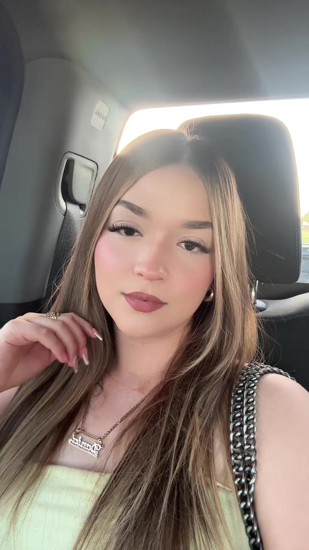 @daniaa