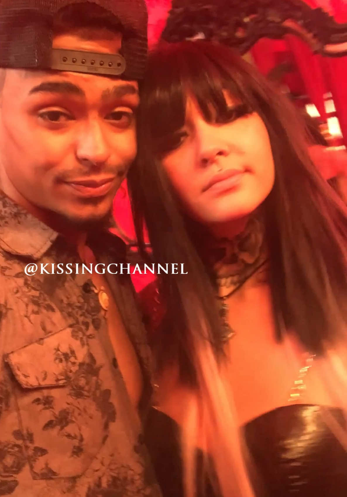 @Kissing Channel