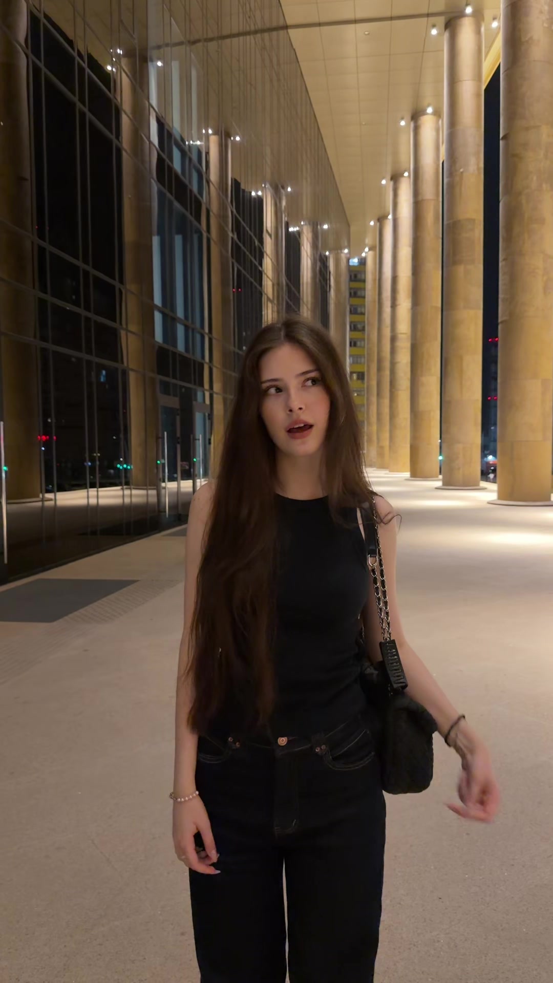 @alinq
