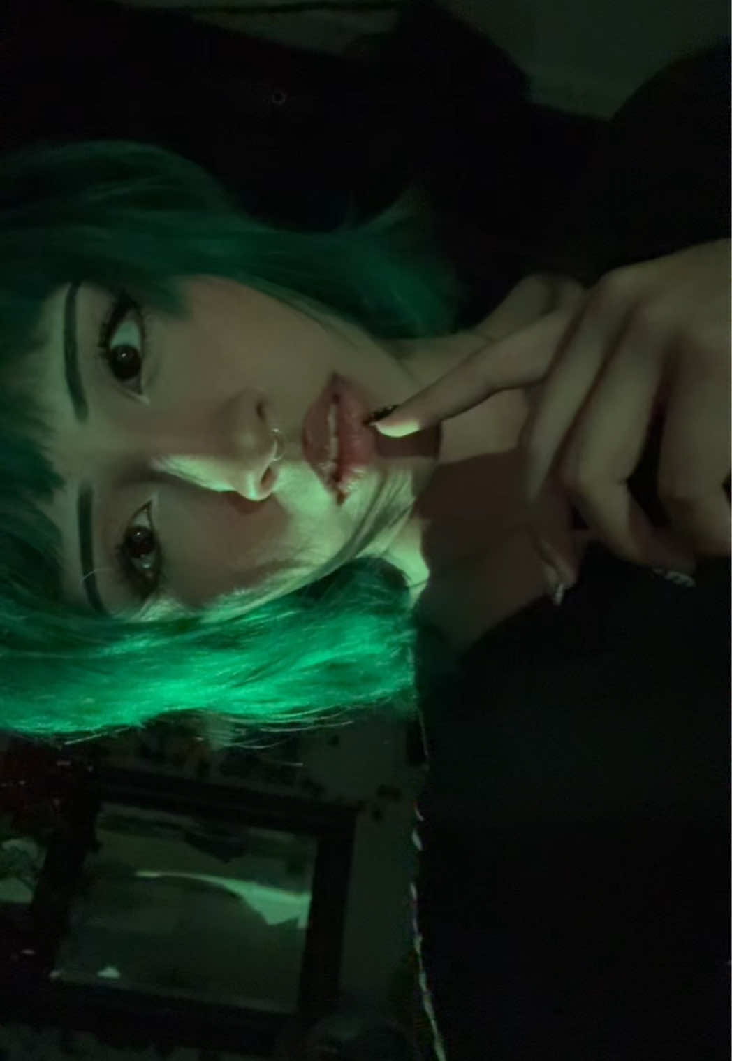 @yur.hellee