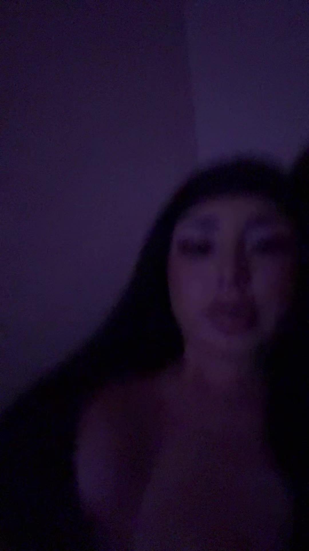 @♕