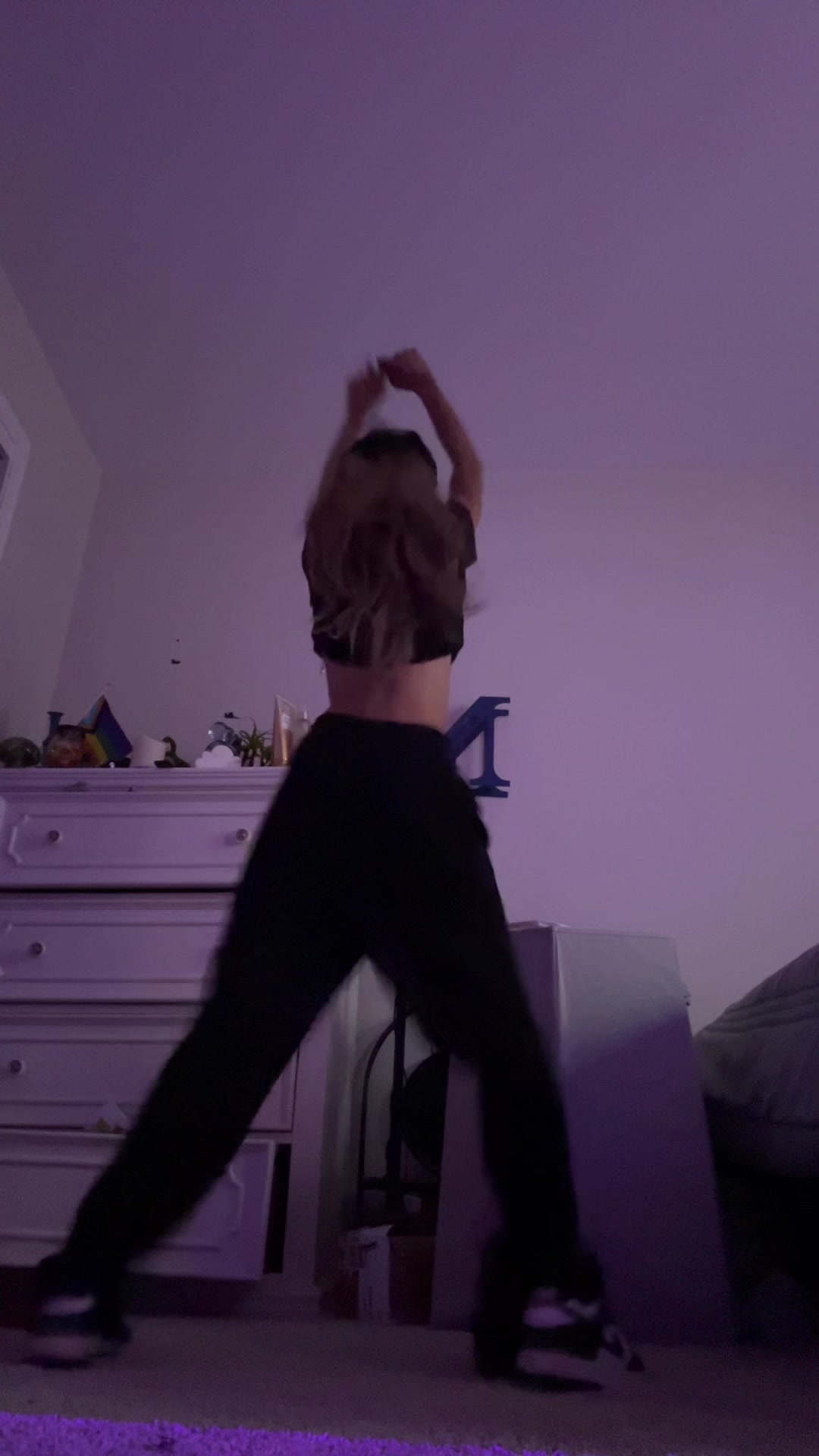 @nosmilingnini