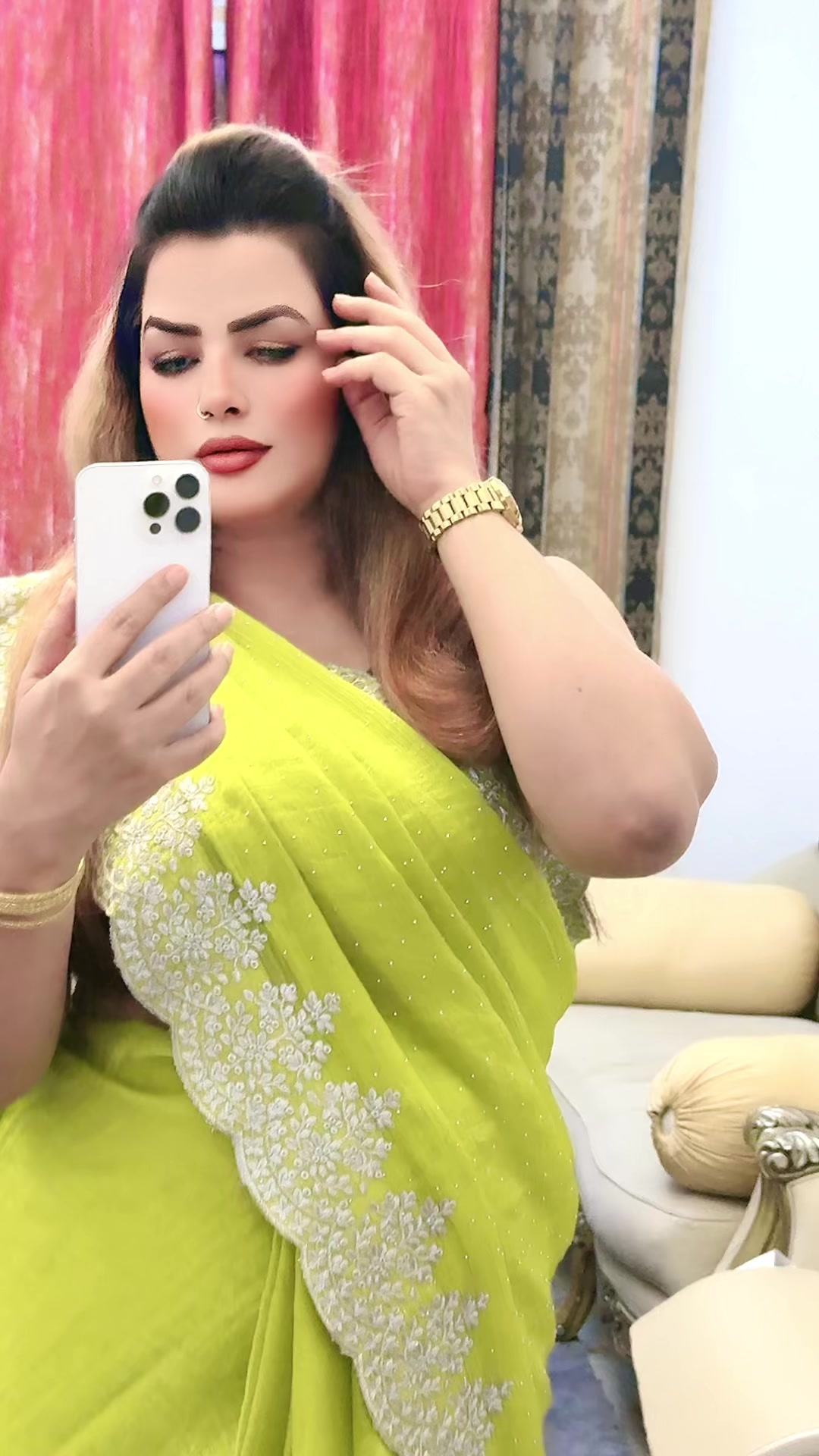 @Razia.rana.dubai