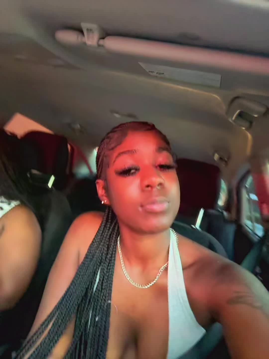 @yannahhavinn