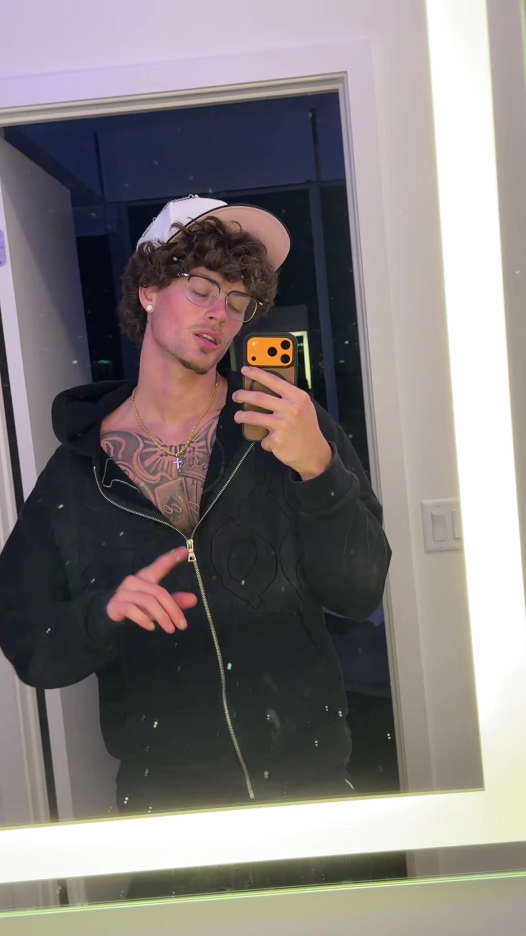 @idkaceakers