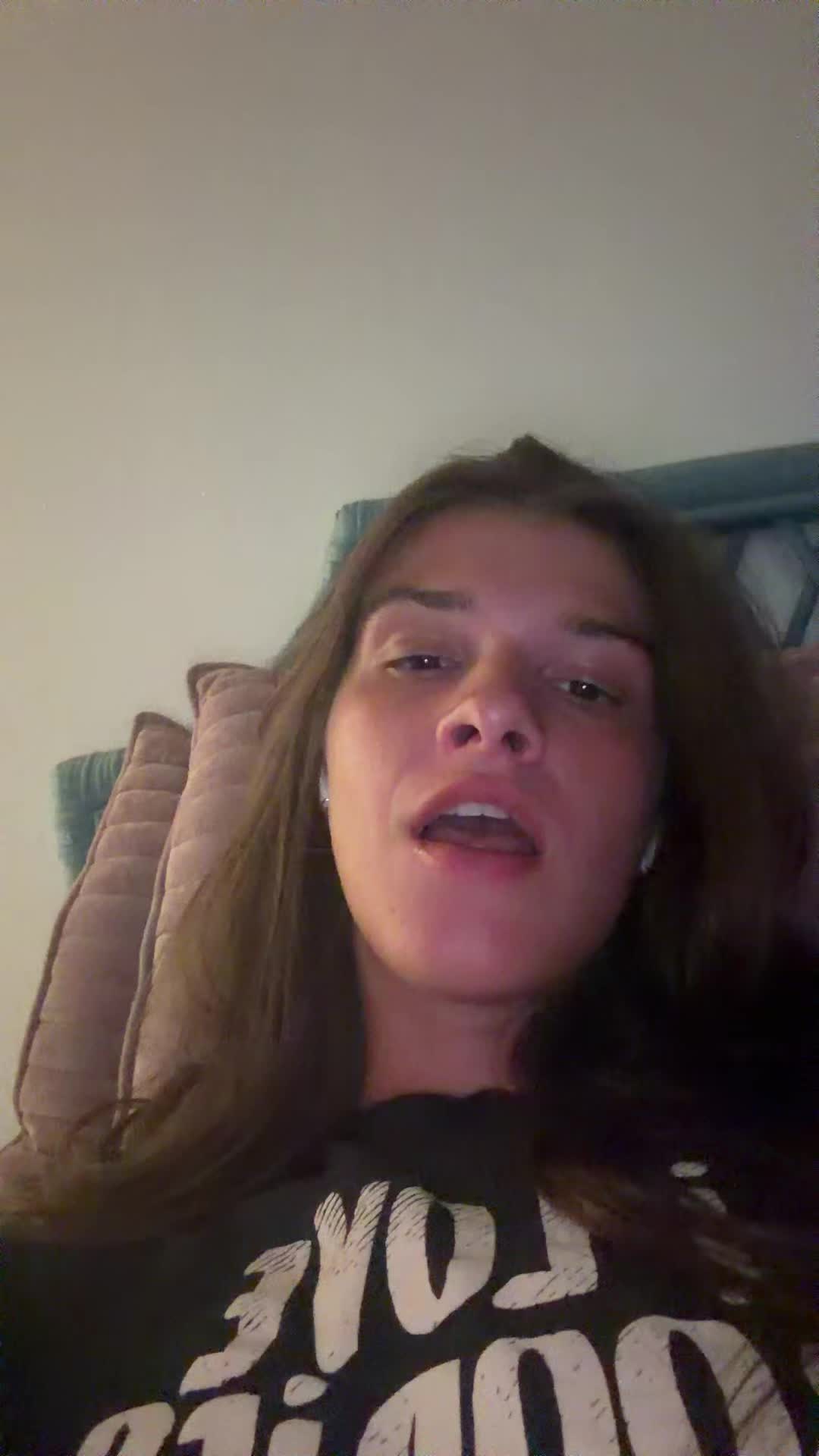 @ANNIEABOMINATION
