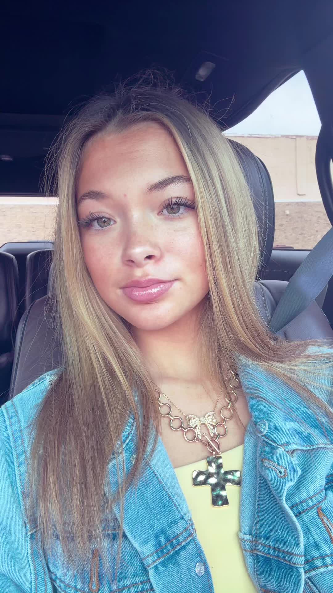 @𝐌𝐆 💐🥂🍊