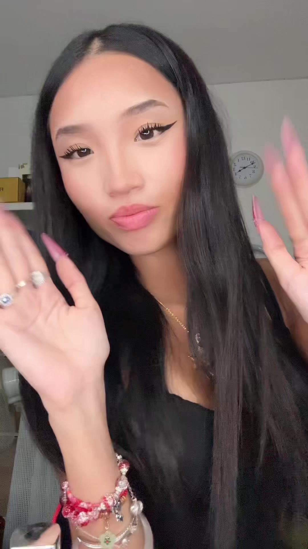 @๐ข๐๐ก๐๐๐