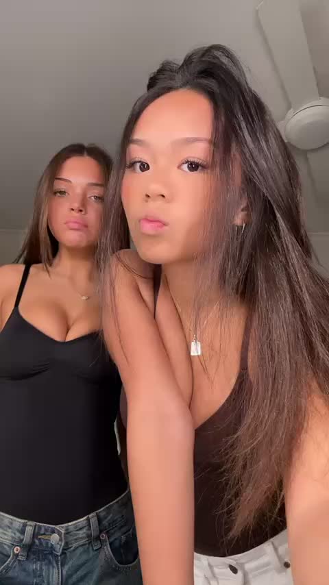 @🧟&zwj;♀️