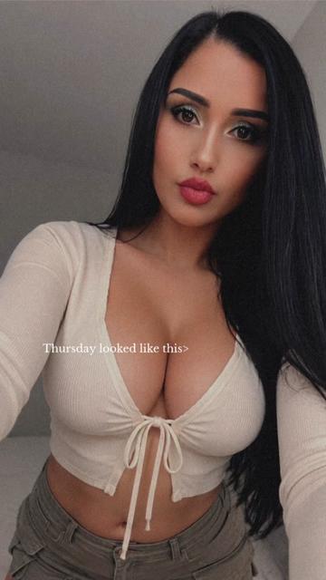@Vicky💕