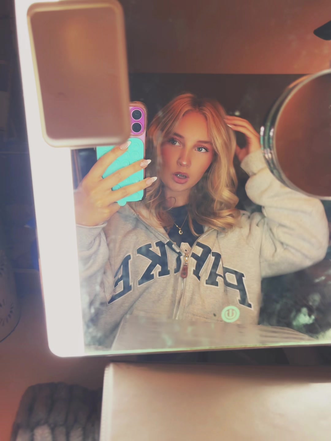 @imkatielucas