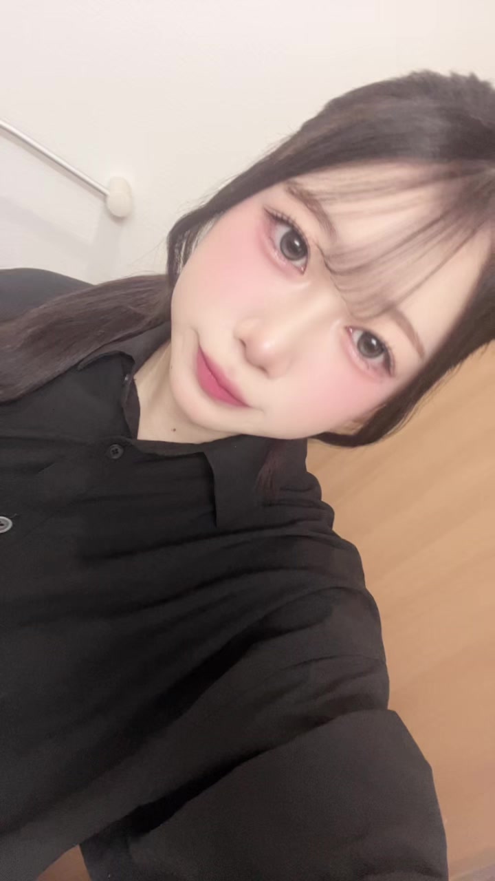 @めいな