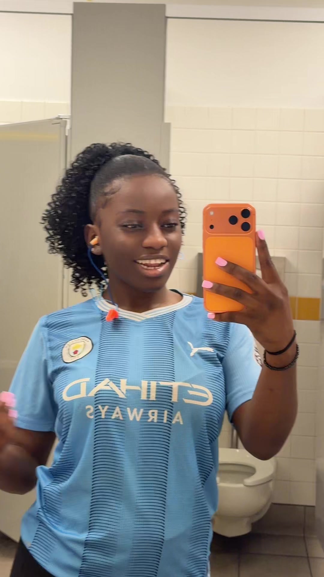 @Linda_Stella🇨🇩