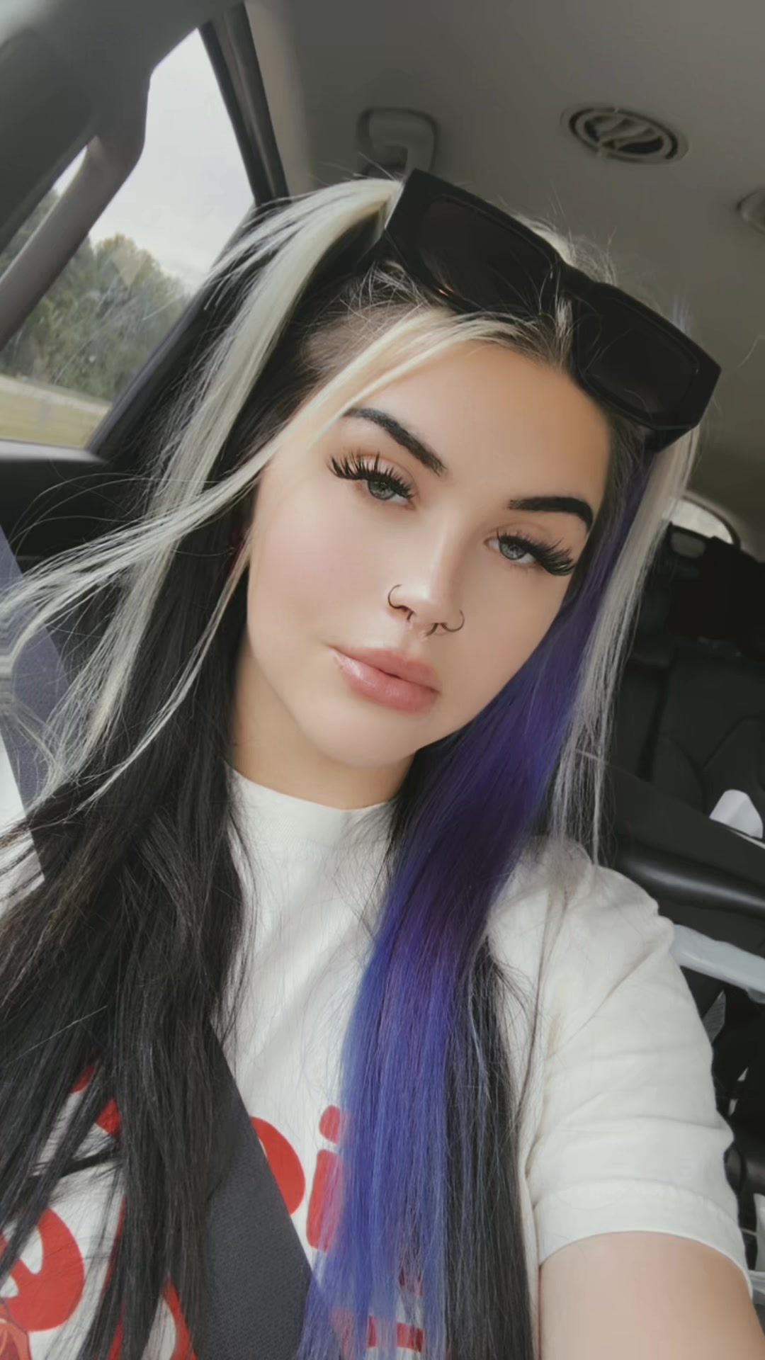 @EʌoB&uuml;nn&yuml;
